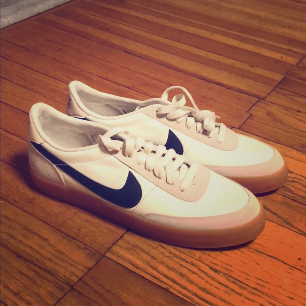 Never worn